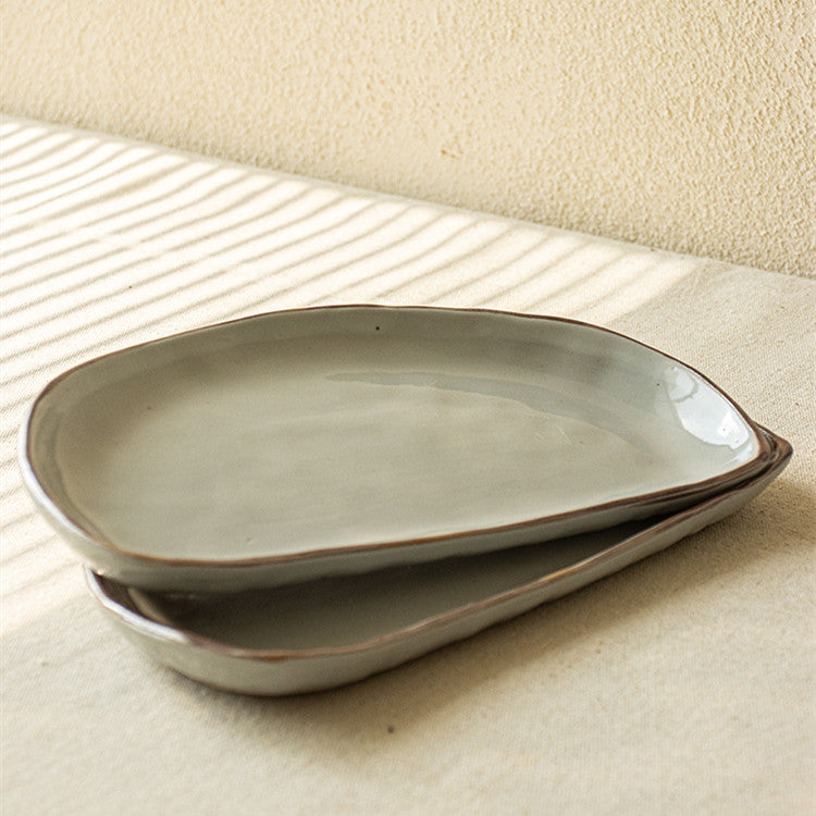 Assiette en céramique forme de lune