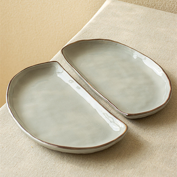 Assiette en céramique forme de lune