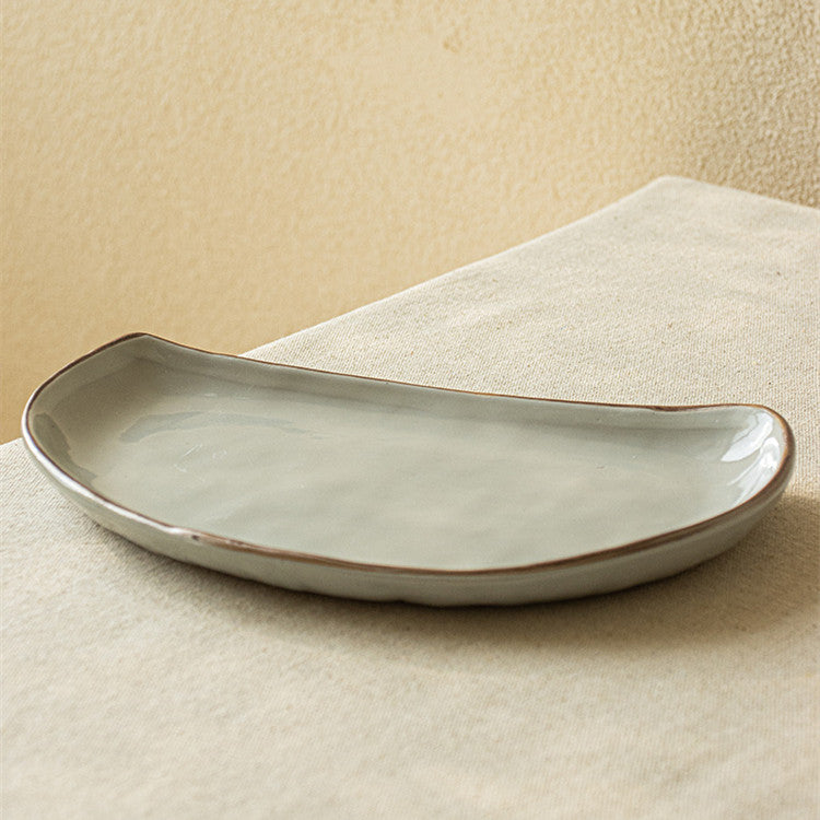 Assiette en céramique forme de lune